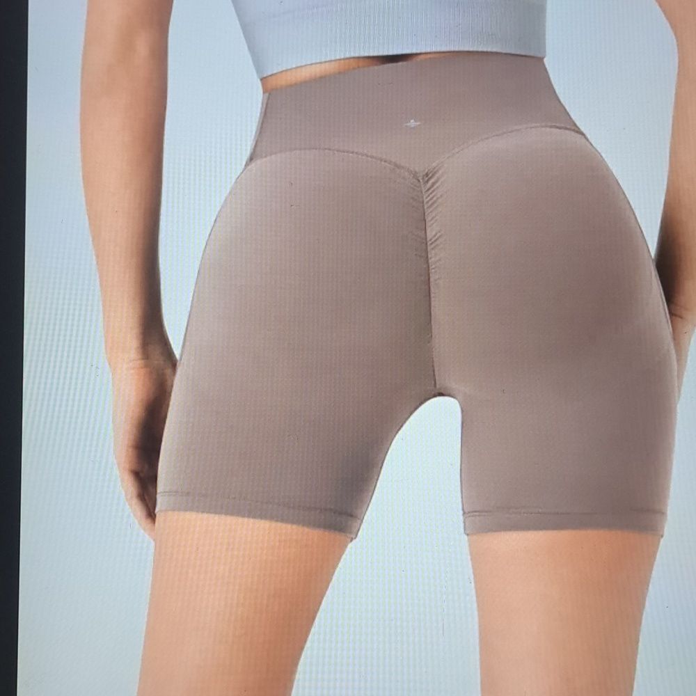 MEDIUM    HALARA ULTRASCULPT SOCINCHED TUMMY & BUTT SCRUNCH & LIFT BIKER SHORTS